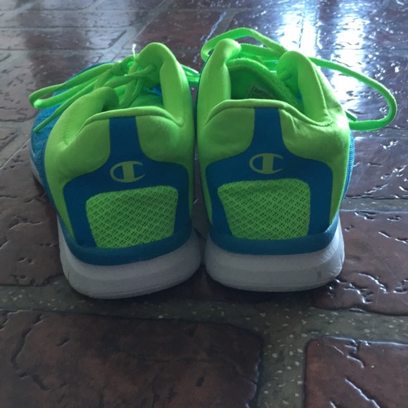 Tennis shoes. - Picture 3 of 3